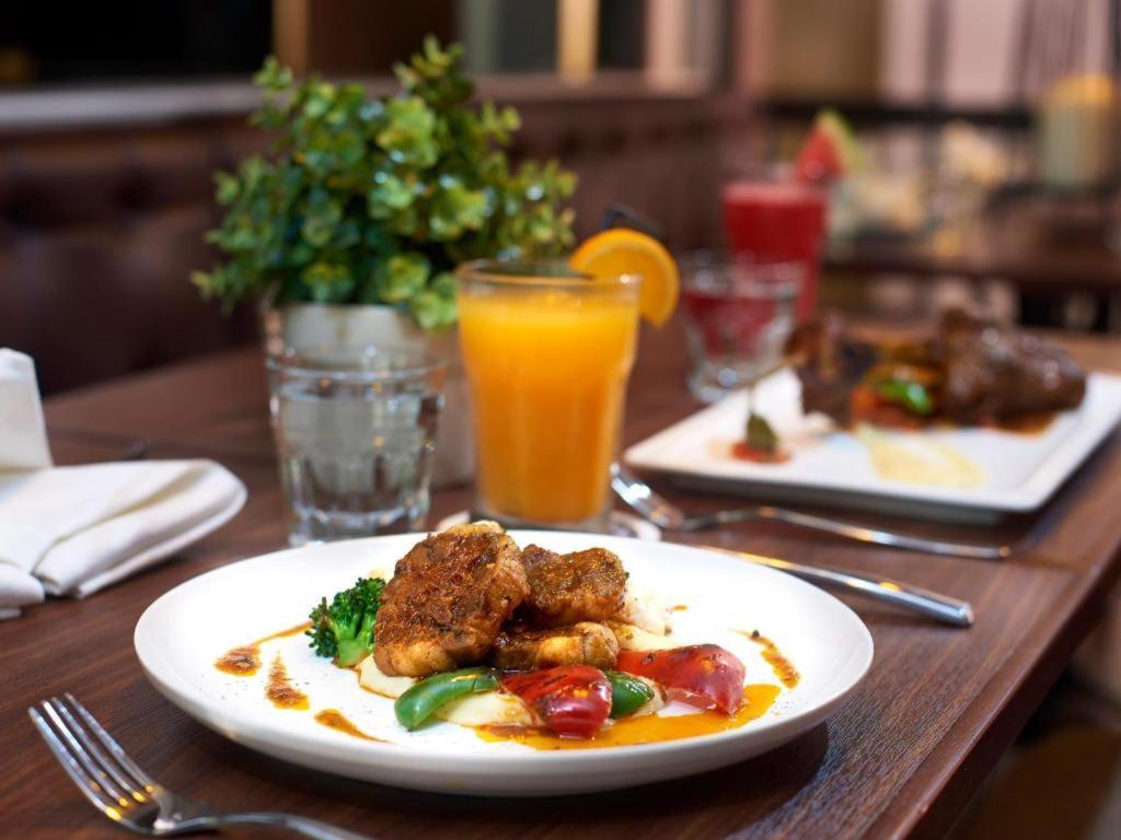 Kingwood Boutique Hotel Miri Ngoại thất bức ảnh