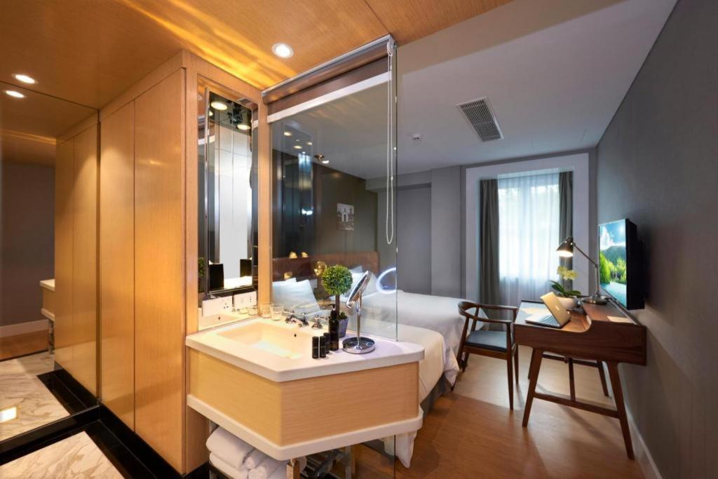 Kingwood Boutique Hotel Miri Ngoại thất bức ảnh
