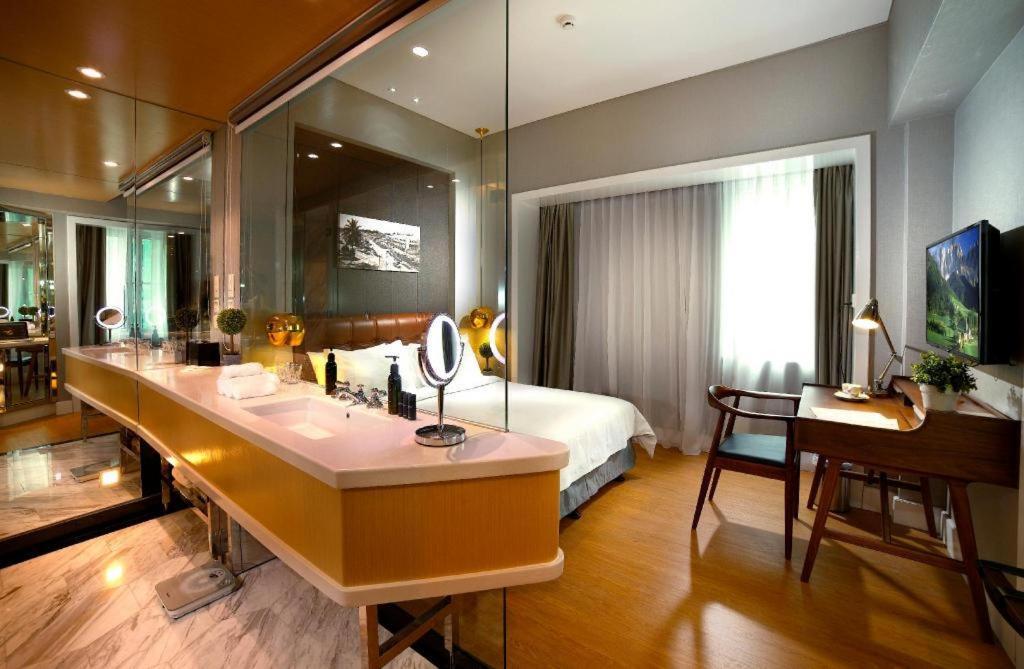 Kingwood Boutique Hotel Miri Ngoại thất bức ảnh